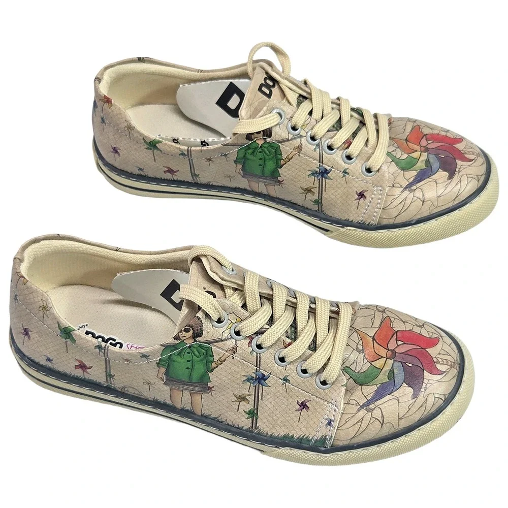 DOGO‎ Pinwheel Graphic Sneakers US 7.5 EU 38 Beige Multi Vegan Leather New